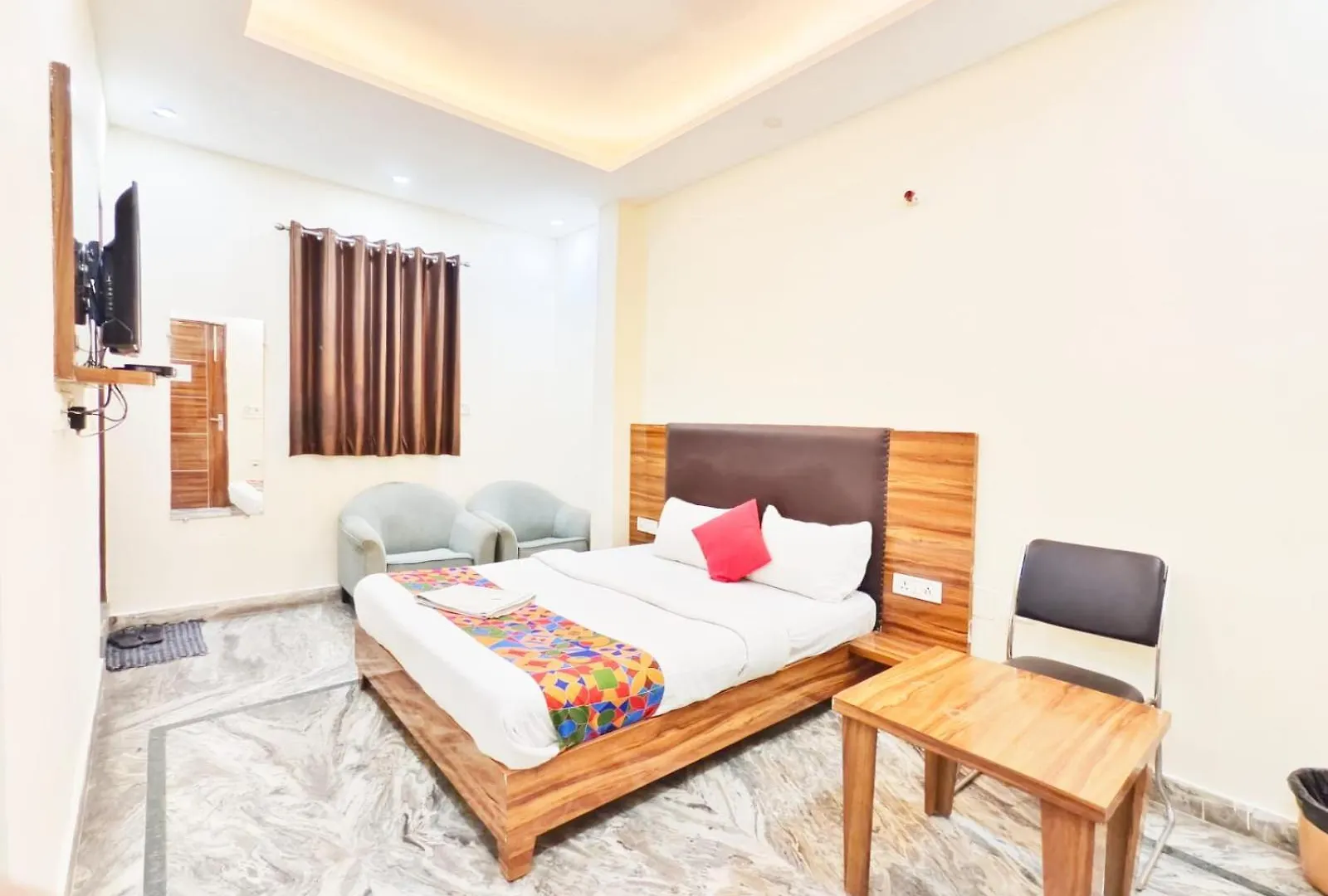 Dev Hotel New Delhi